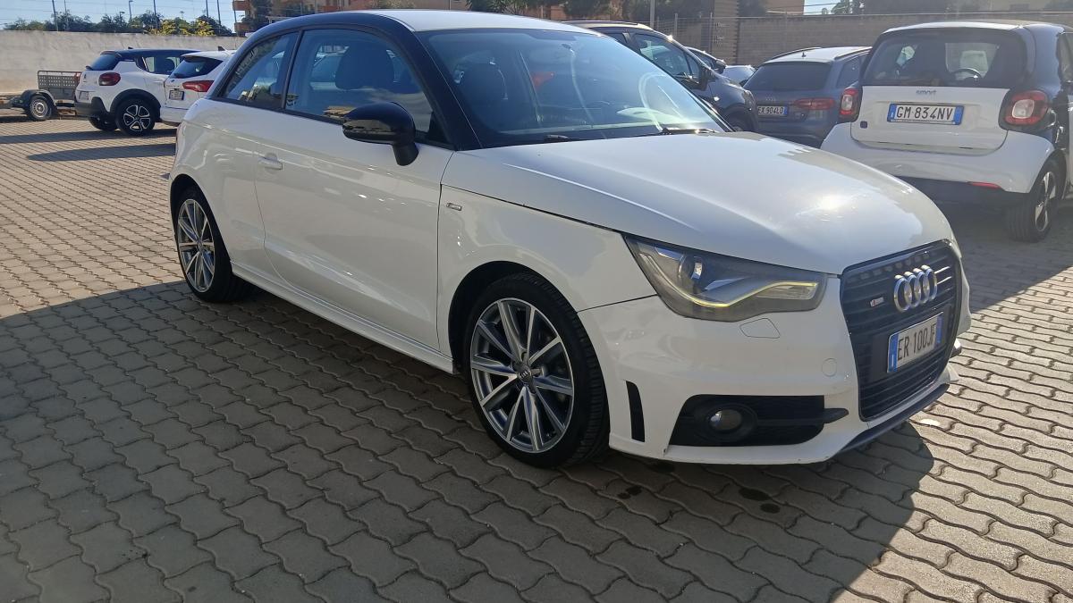 Audi A1 1.6 TDI 90CV SLINE 3P